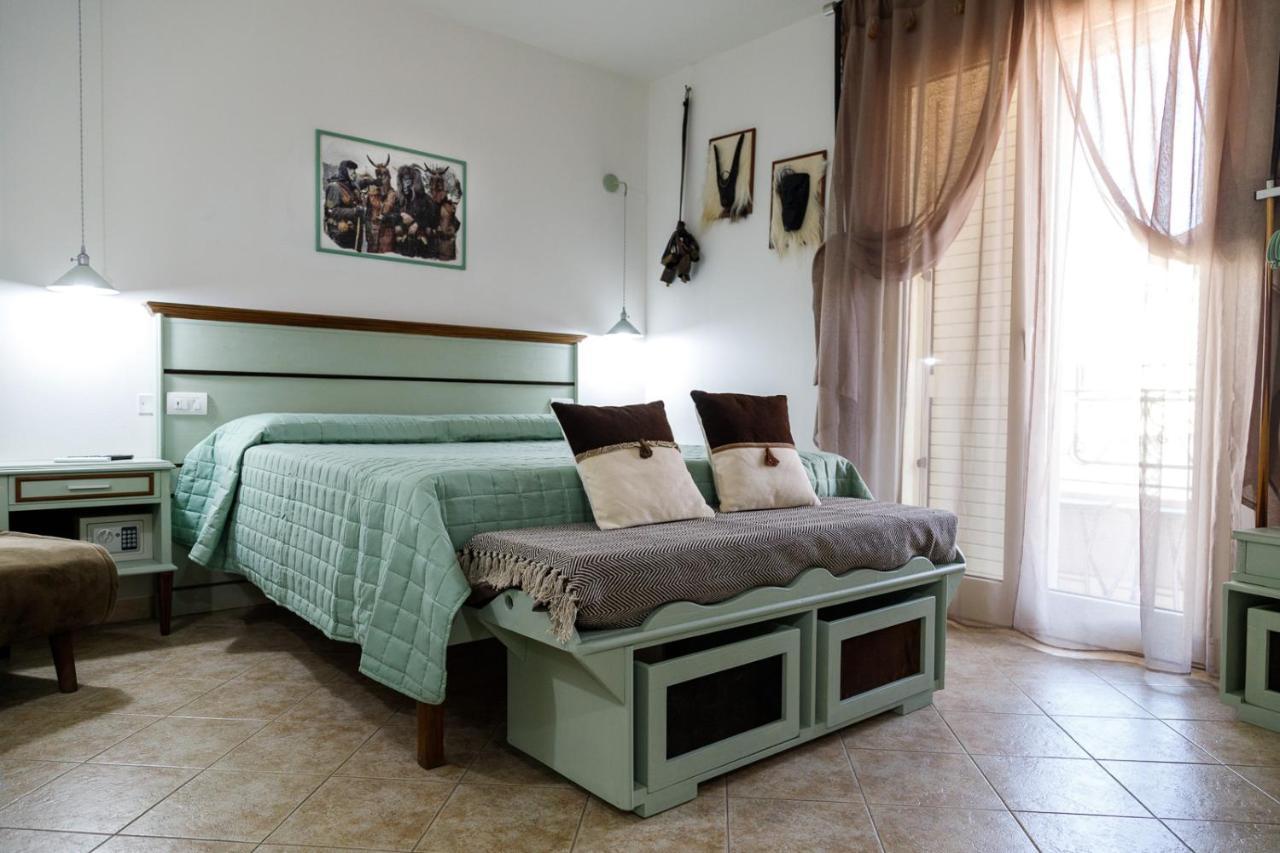 Domo Anna Hotel Villasimius Exterior photo